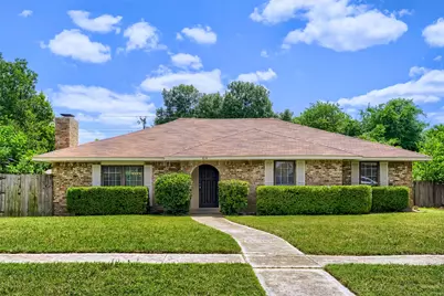 814 Oakbluff Drive, Lancaster, TX 75146 - Photo 1