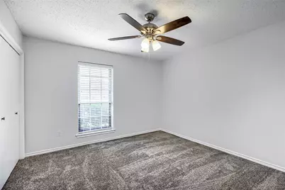 814 Oakbluff Drive, Lancaster, TX 75146 - Photo 23