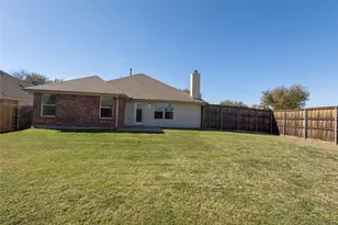 5316 Prairie Ln, Grand Prairie, TX 75052 - Photo 5