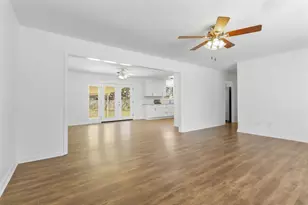 2125 Hermanson Dr, Waco, TX 76710 - Photo 9