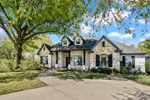 107 Nautical Point, Mabank, TX 75143 - Photo 1