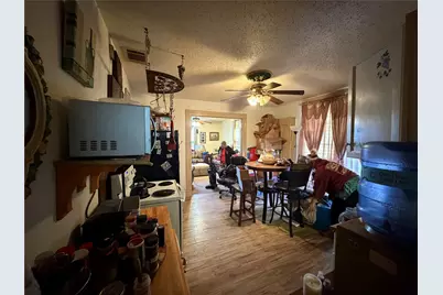 1210 N Robinson Street, Cleburne, TX 76031 - Photo 7