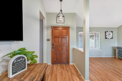 202 Springridge Lane, Euless, TX 76039 - Photo 5