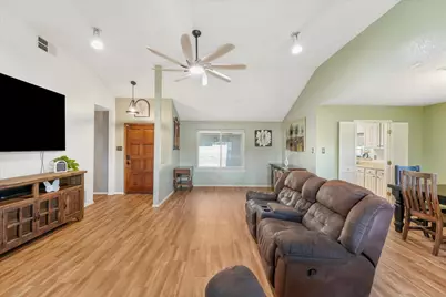 202 Springridge Lane, Euless, TX 76039 - Photo 9