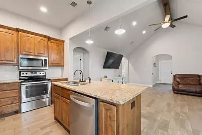 3107 Steepleridge Circle, Granbury, TX 76048 - Photo 11