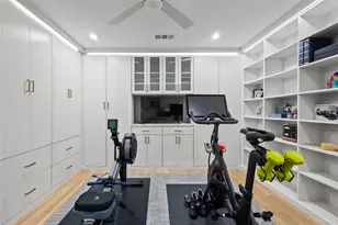 7206 Caillet St, Dallas, TX 75209 - Photo 21