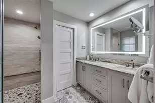 3245 Latham Dr, Dallas, TX 75229 - Photo 19