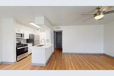 205 E Davis Street #103, Dallas, TX 75203 - Photo 1