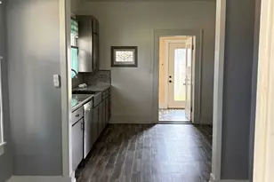 423 E Navasota St, Groesbeck, TX 76642 - Photo 9