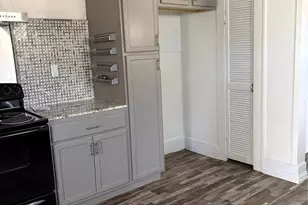 423 E Navasota St, Groesbeck, TX 76642 - Photo 13