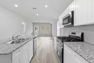 5532 Rollins Dr, Denton, TX 76249 - Photo 7