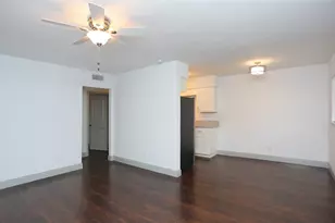 404 E 9th St, Dallas, TX 75203 - Photo 11
