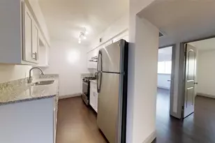 404 E 9th St, Dallas, TX 75203 - Photo 1