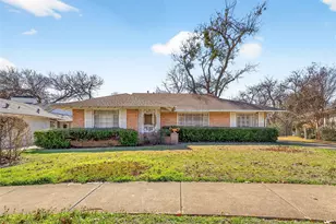 6615 Ridgemont Dr, Dallas, TX 75214 - Photo 33