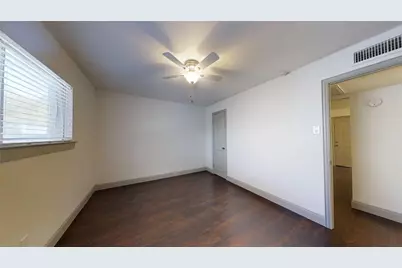 404 E 9th Street #4-208, Dallas, TX 75203 - Photo 11