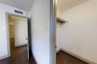 404 E 9th St, Dallas, TX 75203 - Photo 13