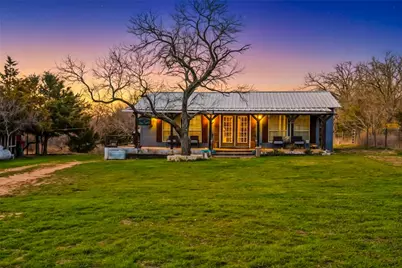 241 County Road 3689, Paradise, TX 76073 - Photo 23