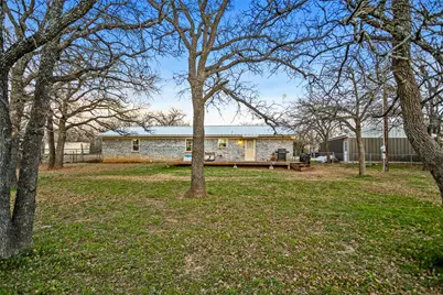 241 County Road 3689, Paradise, TX 76073 - Photo 21