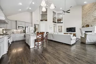 344 Birchwood Wy, Irving, TX 75063 - Photo 9