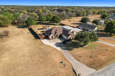 119 Sunray Court, Weatherford, TX 76087 - Photo 33