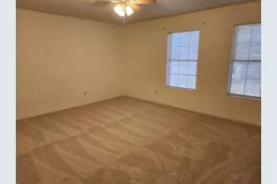 2115 Dove, Grand Prairie, TX 75052 - Photo 11