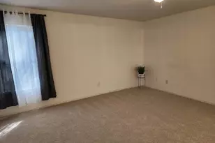 2115 Dove, Grand Prairie, TX 75052 - Photo 7