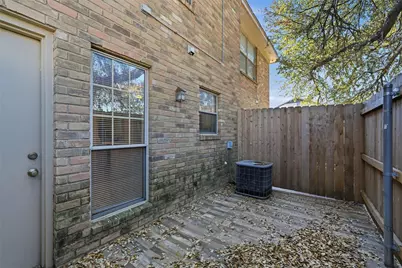 1337 S 11th Street, Waco, TX 76706 - Photo 15