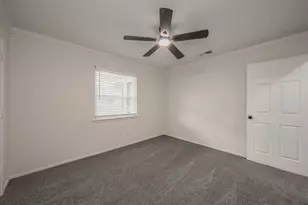 1921 Guinevere St, Arlington, TX 76014 - Photo 25