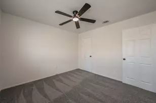 1921 Guinevere St, Arlington, TX 76014 - Photo 35