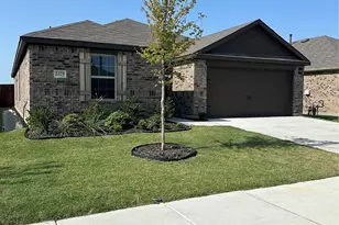 1329 Skyline Dr, Denton, TX 76207 - Photo 3