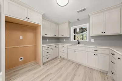 108 E 9th Street, Valley Mills, TX 76689 - Photo 7