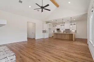 800 Forward Pass Dr, Hewitt, TX 76643 - Photo 7