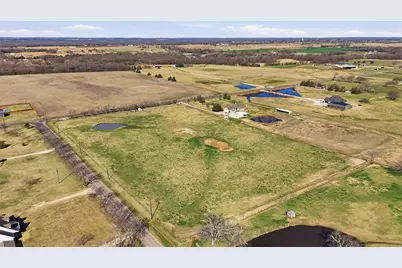 670 Welch School Road, Collinsville, TX 76233 - Photo 11