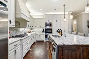 8820 Vermillion St, North Richland Hills, TX 76180 - Photo 9