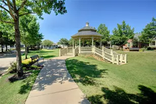 8820 Vermillion St, North Richland Hills, TX 76180 - Photo 27