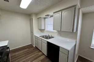 6225 Stardust Dr S, Watauga, TX 76148 - Photo 11