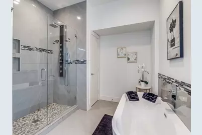 7326 Spring Valley Road, Dallas, TX 75254 - Photo 15