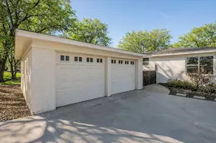 5824 Briarcliff Rd, North Richland Hills, TX 76117 - Photo 17