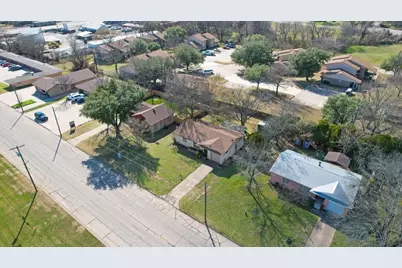 509 Lipscomb Street, Bonham, TX 75418 - Photo 25