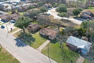 509 Lipscomb St, Bonham, TX 75418 - Photo 25