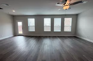 2121 Layla Dr, Waxahachie, TX 75165 - Photo 7