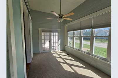 300 S Oak Street, Lorena, TX 76655 - Photo 9