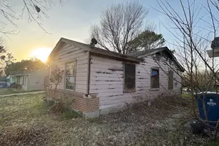 1218 Joly St, Ennis, TX 75119 - Photo 9