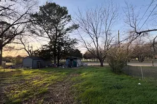 1218 Joly St, Ennis, TX 75119 - Photo 11