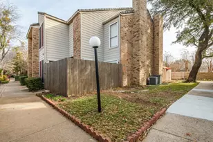 2321 Torrington Dr, Arlington, TX 76012 - Photo 23