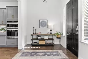 12744 Mercer Pkwy, Farmers Branch, TX 75234 - Photo 5