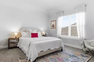 12744 Mercer Pkwy, Farmers Branch, TX 75234 - Photo 17