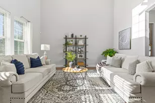 12744 Mercer Pkwy, Farmers Branch, TX 75234 - Photo 3