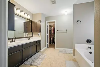 5021 Wild Oats Drive, Fort Worth, TX 76179 - Photo 9