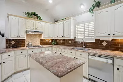 3852 Walden Way, Dallas, TX 75287 - Photo 13